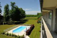 Brit Hotel Confort Nancy Lunéville - Pools