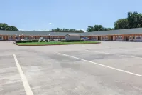 Gun Barrel Executive Inn