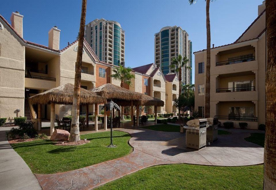 3. 홀리데이 인 클..