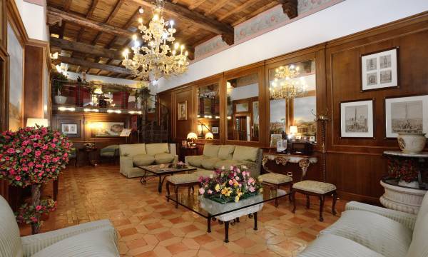 Hotel Pantheon