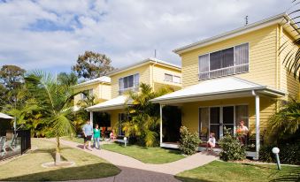 Nrma Treasure Island Holiday Resort