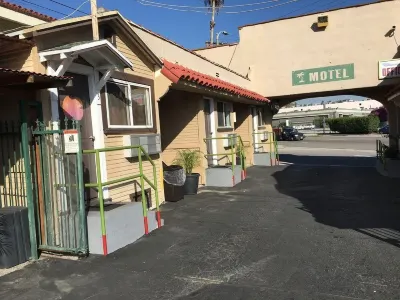 Lincoln Park Motel Hotels in Northeast Los Angeles