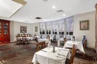 Mercure Maitland Monte Pio - parking
