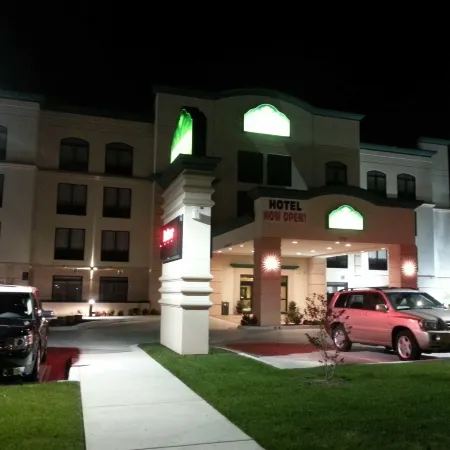 La Quinta Inn & Suites by Wyndham Tulsa Midtown