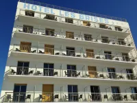 Hôtel les Brises Hotels in Rivedoux-Plage