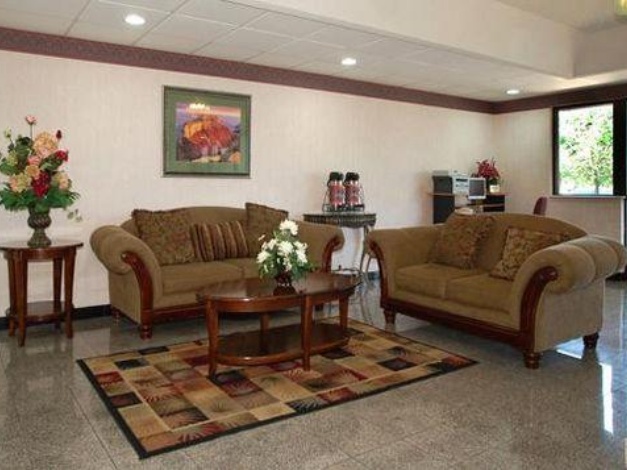 Quality Inn Broken Arrow - Tulsa