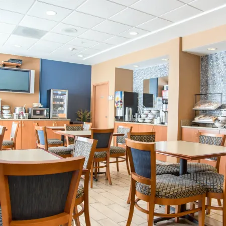 Comfort Inn & Suites Orlando North