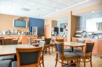 Comfort Inn & Suites Orlando North
