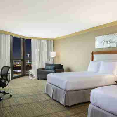 DoubleTree by Hilton Hotel Miami Airport & Convention Center Rooms