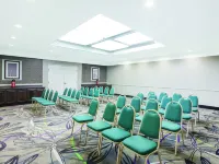 La Quinta Inn & Suites by Wyndham Beaumont West Hotels in Beaumont