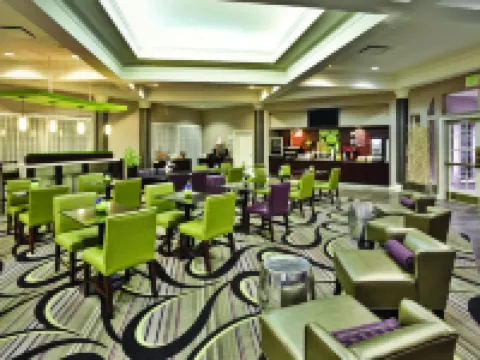La Quinta Inn & Suites by Wyndham Birmingham Homewood Hotels in Homewood