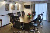 Quality Inn and Suites Montreal East Hotels in Terrebonne