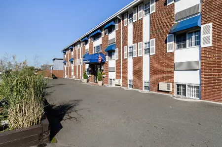 Rodeway Inn Logan International Airport