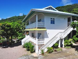 Divers Lodge Guest House