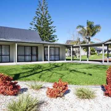 Auckland Airport Kiwi Motel Отели рядом с достопримечательностью «Мангер»