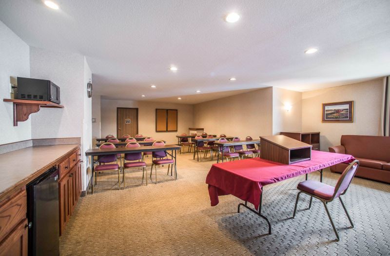 Comfort Inn Warrensburg Station photo 5