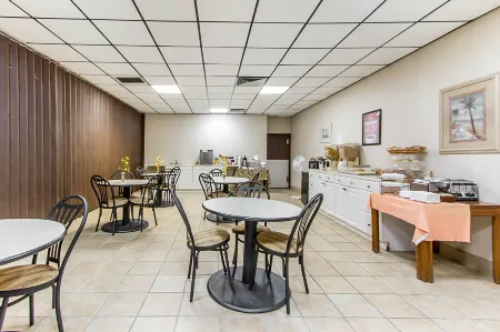 Econo Lodge Fort Payne