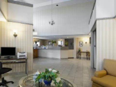 Travelodge by Wyndham Welland Hotels in Welland