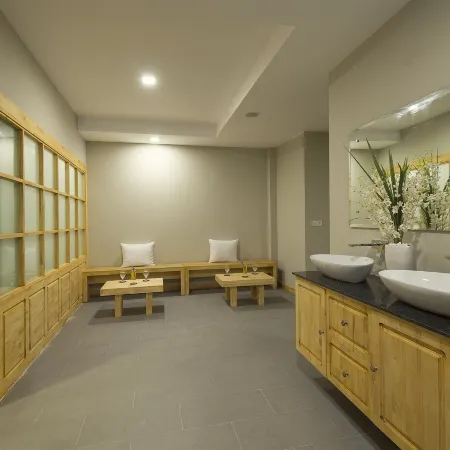 Anik Boutique Hotel Отели рядом с достопримечательностью «Торговый центр Aeon»