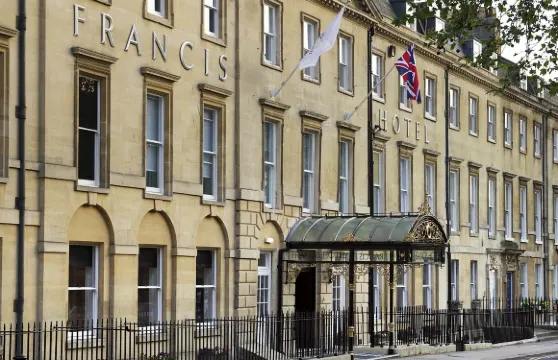 巴斯弗朗西斯酒店