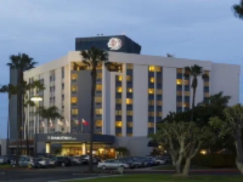 ダブルツリー バイ ヒルトン カーソン カーソンのホテル