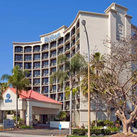 Hilton San Diego Airport/Harbor Island Отели рядом с достопримечательностью «Харбор-Айленд»