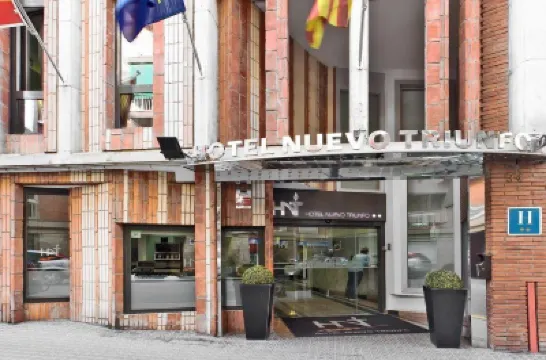 Hotel Nuevo Triunfo Hotels near Montjuic Cable Car