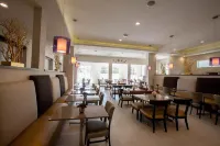 Holiday Inn Express & Suites ANAHEIM RESORT AREA by IHG