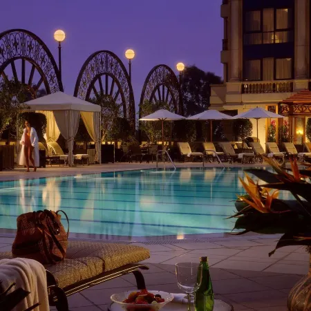 Four Seasons Hotel Cairo at the First Residence