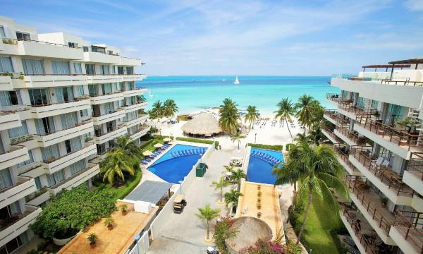 Ixchel Beach Hotel