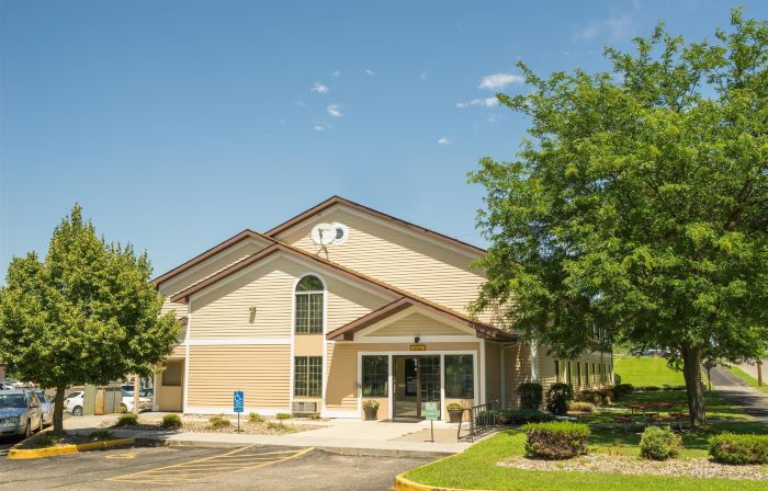 Super 8 by Wyndham Red Wing