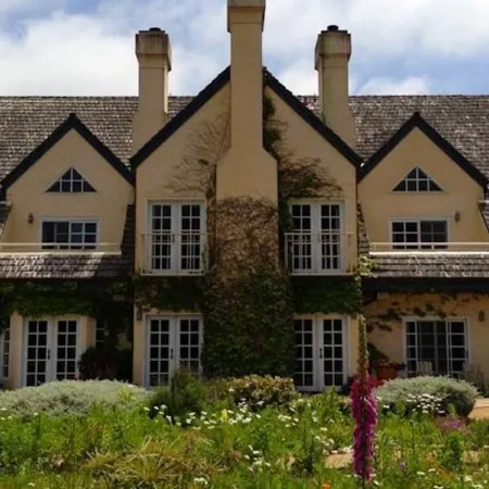 Seal Cove Inn