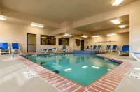 Baymont by Wyndham Pratt Hotels in Pratt