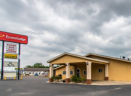 Woodridge Inn and Suites