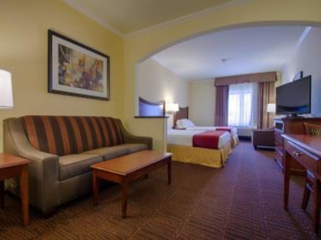 Holiday Inn Express & Suites Tucson Mall