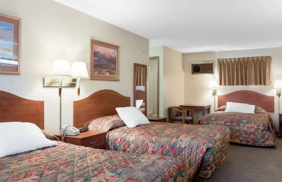 H＆H埃爾森特羅卡多卡酒店