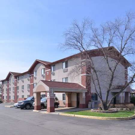 Days Inn by Wyndham Waukegan