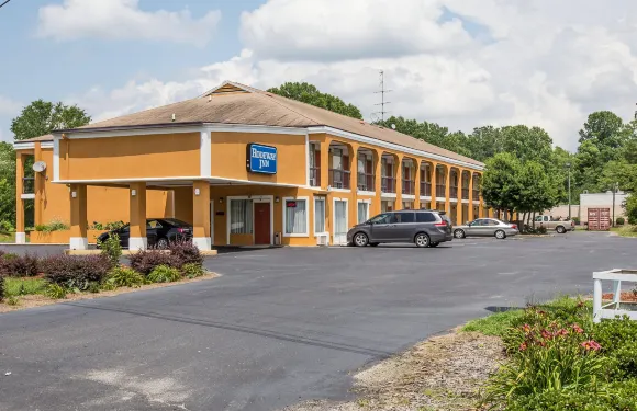 勞倫斯羅德威酒店