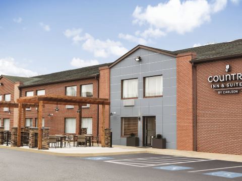 Country Inn & Suites by Radisson, Dahlgren-King George, VA