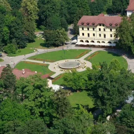 Hotel Crystal