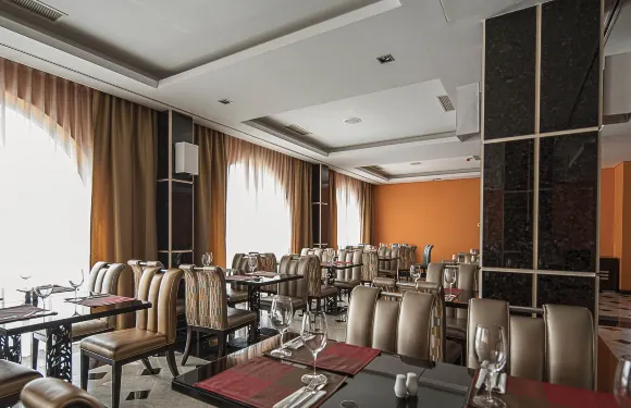 盧旺達塔拉託納 IU 酒店