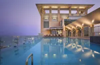 Hyatt Regency Al Kout Mall - Pools