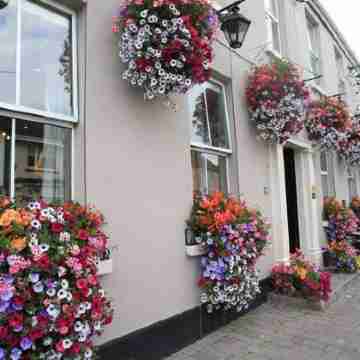 Brogans Bar & Hotel Hotel Exterior
