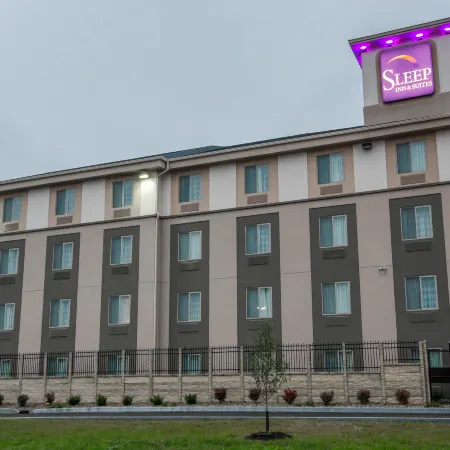 Sleep Inn & Suites and Conference Center Downtown