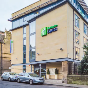 Holiday Inn Express EDINBURGH - ROYAL MILE by IHG Отели рядом с достопримечательностью «Принсес стрит Гарденс»