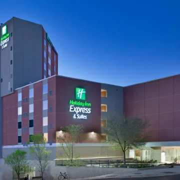 Holiday Inn Express & Suites AUSTIN DOWNTOWN - UNIVERSITY by IHG Hotels near Zilker Metropolitan Park