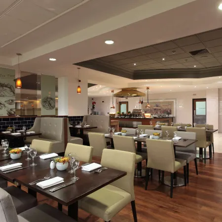 Renaissance London Heathrow Hotel