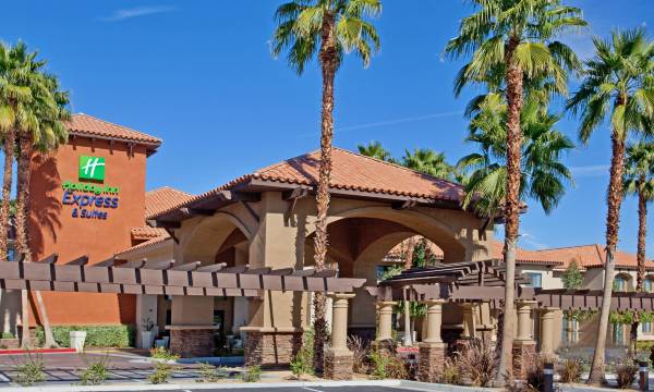 Holiday Inn Express & Suites Rancho Mirage - Palm Spgs Area by IHG