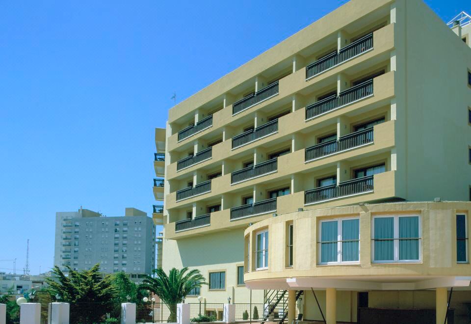 Parador de Melilla - Housity