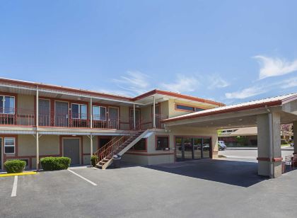 Econo Lodge Hurricane - Zion National Park Area